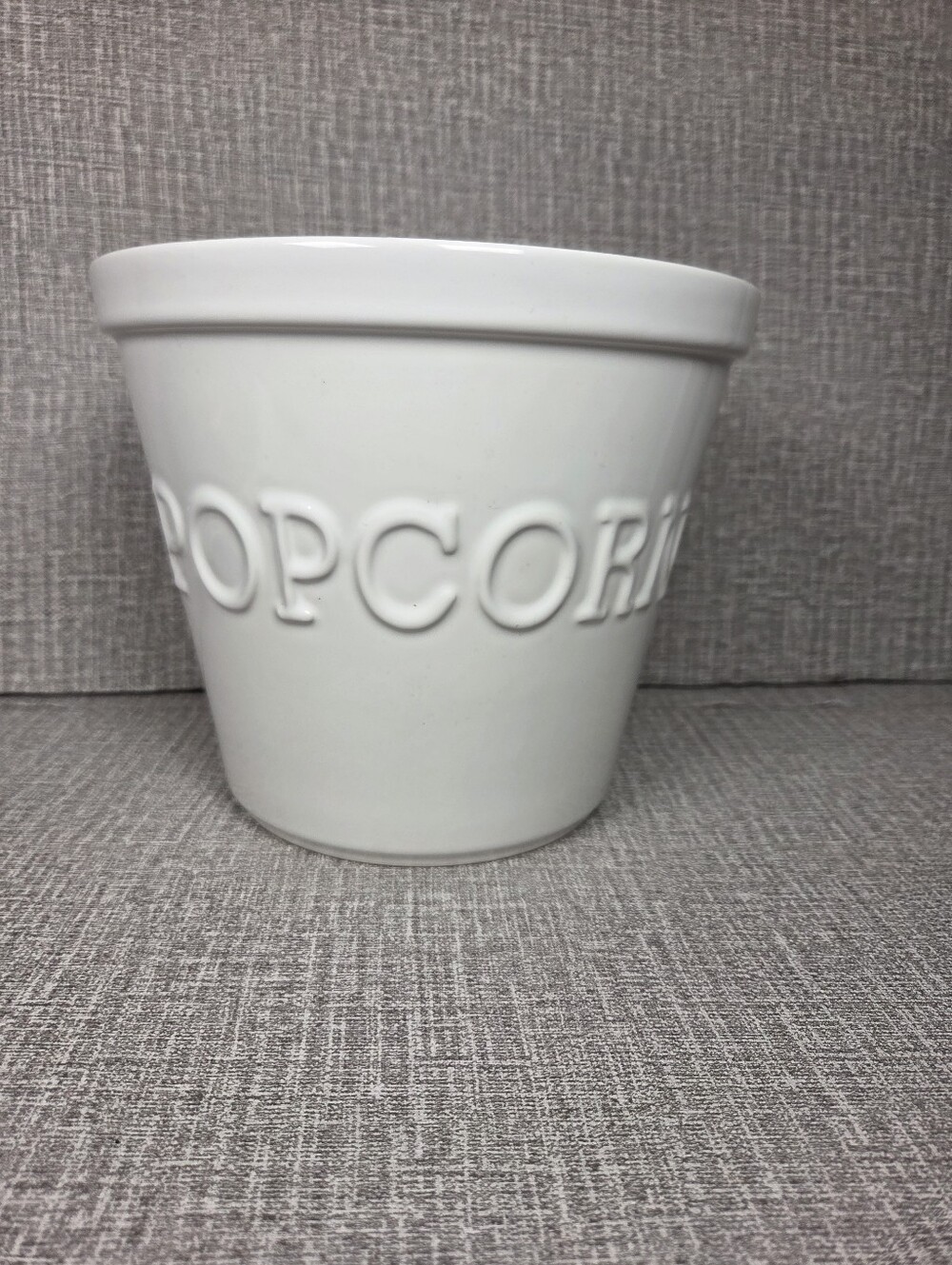 Crate & Barrel LARGE White Ceramic Popcorn Bowl Tub 7.25” Tall